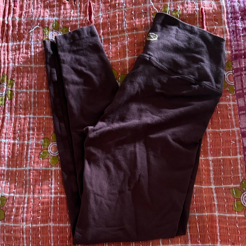 Women’s Dark Plum Leggings with High Waist